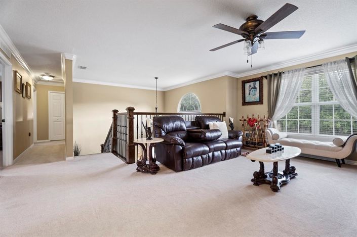 Image No.28-5 Bed Property for sale