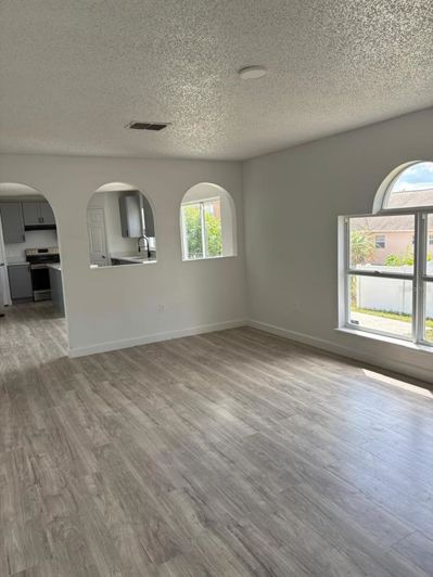 Image No.9-Propriété de 4 chambres à vendre à Kissimmee