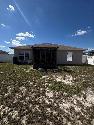 Image No.10-3 Bed Property for sale