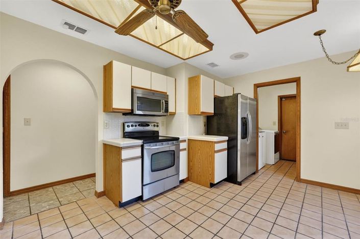 Image No.21-3 Bed House for sale