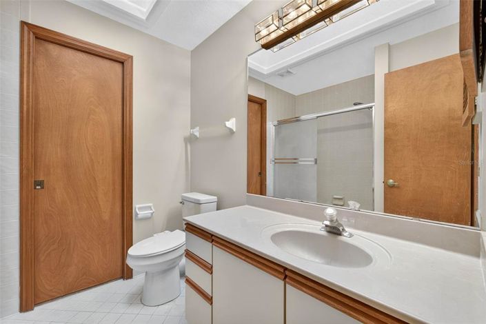 Image No.36-3 Bed Property for sale