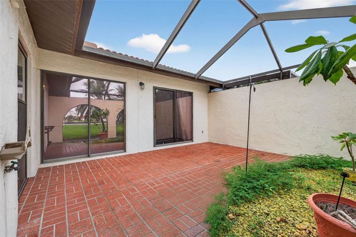 Image No.41-3 Bed Property for sale