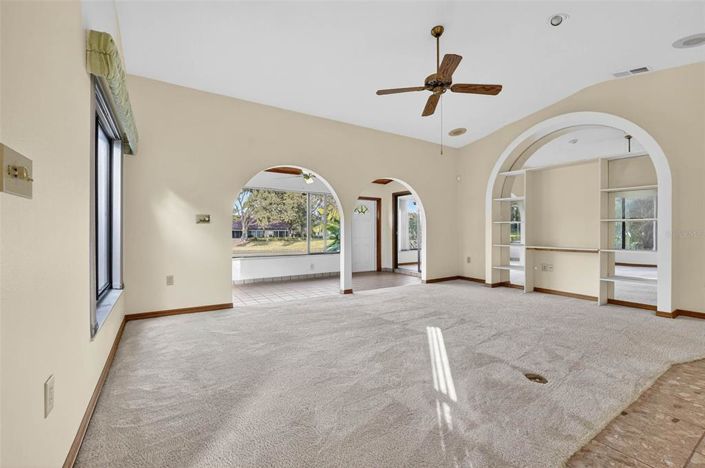 Image No.6-3 Bed House for sale