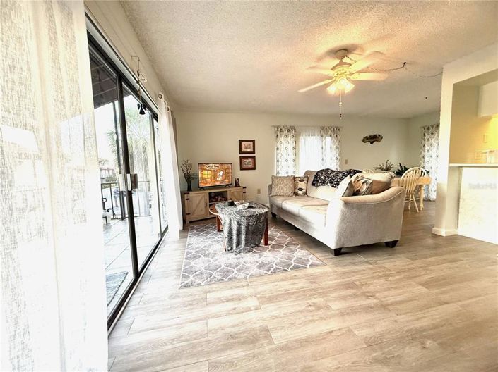 Image No.6-Propriété de 2 chambres à vendre à États-Unis