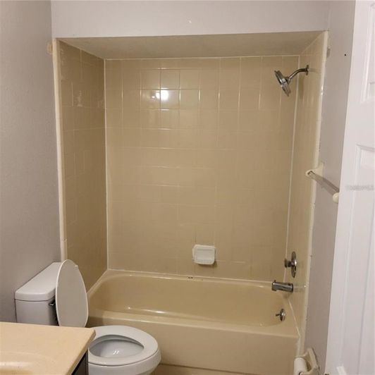 Image No.5-Propriété de 4 chambres à vendre à Kissimmee