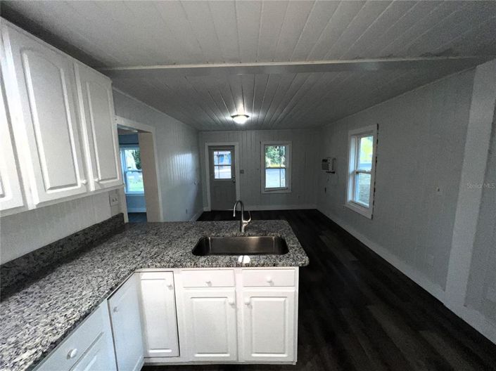 Image No.5-Propriété de 3 chambres à vendre à États-Unis