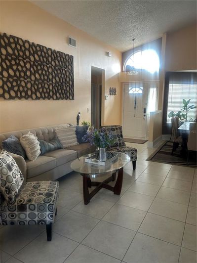 Image No.3-3 Bed Property for sale