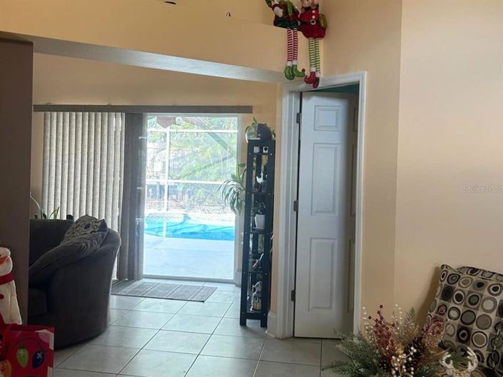 Image No.5-3 Bed Property for sale