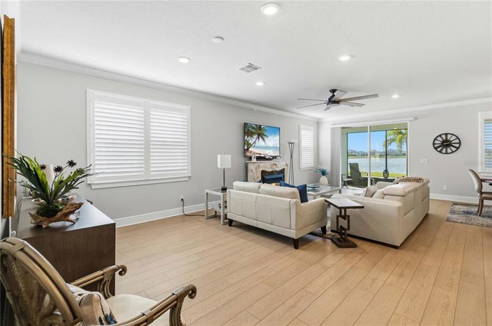 Image No.11-4 Bed Property for sale