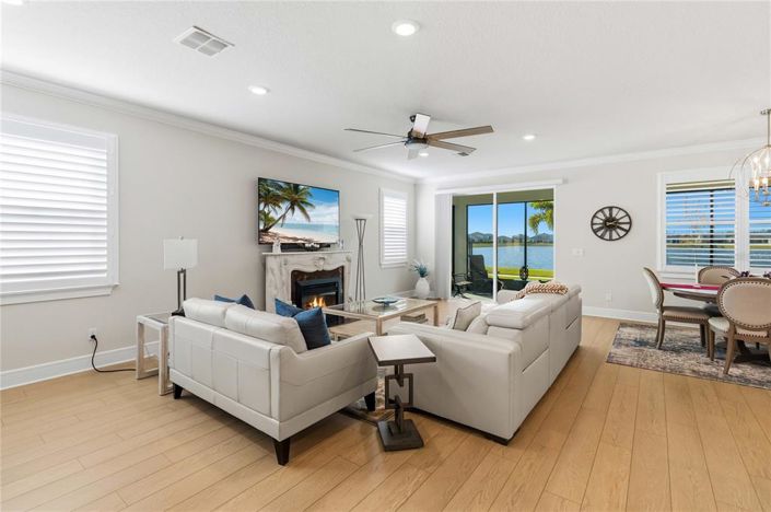 Image No.12-4 Bed Property for sale