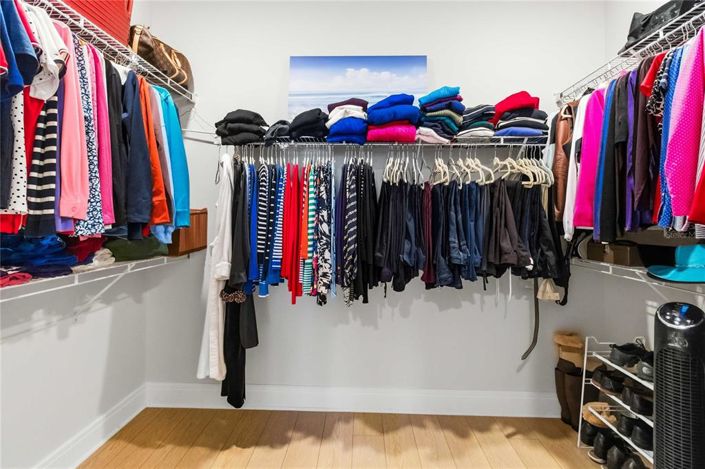 Image No.36-4 Bed Property for sale