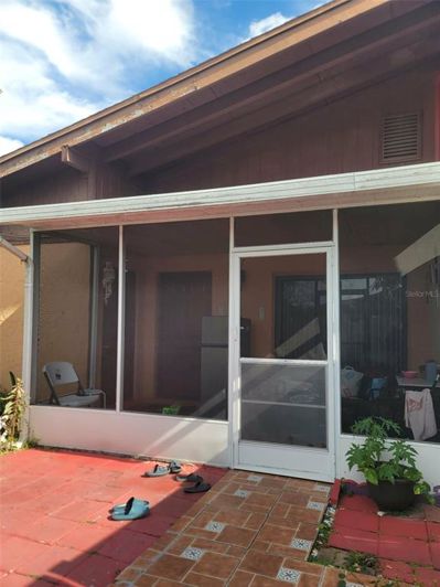 Image No.2-Maison de ville de 2 chambres à vendre à Kissimmee