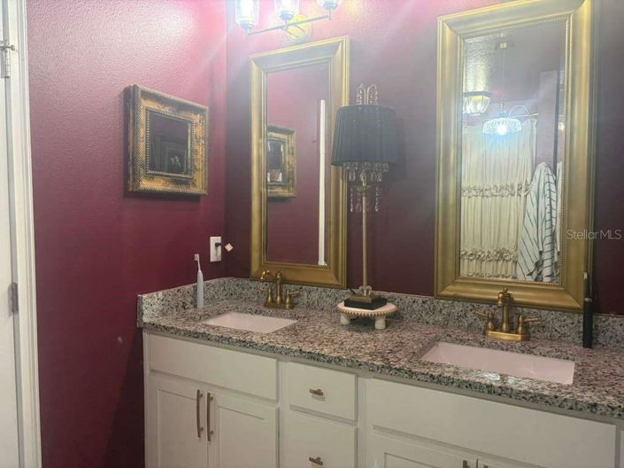 Image No.31-Propriété de 4 chambres à vendre à États-Unis