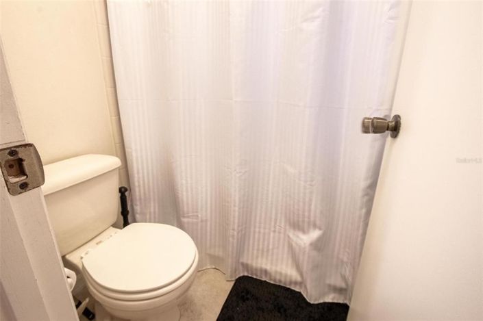 Image No.12-3 Bed House for sale