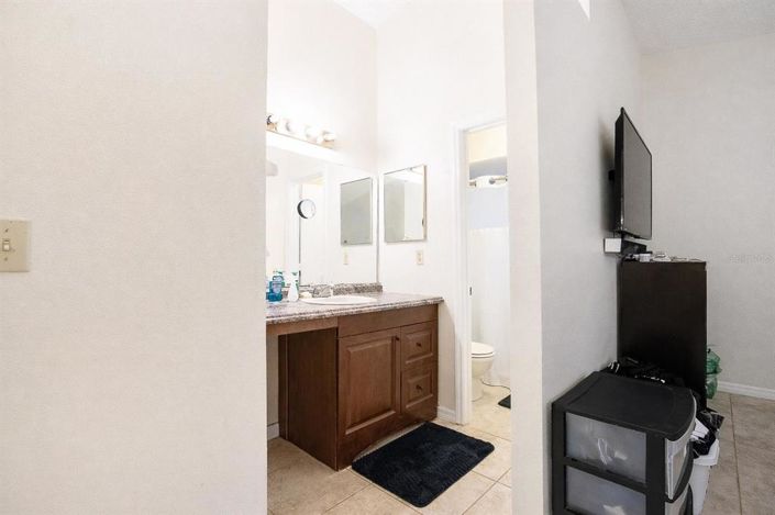 Image No.20-3 Bed House for sale