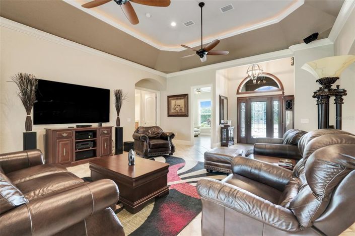 Image No.15-3 Bed House for sale