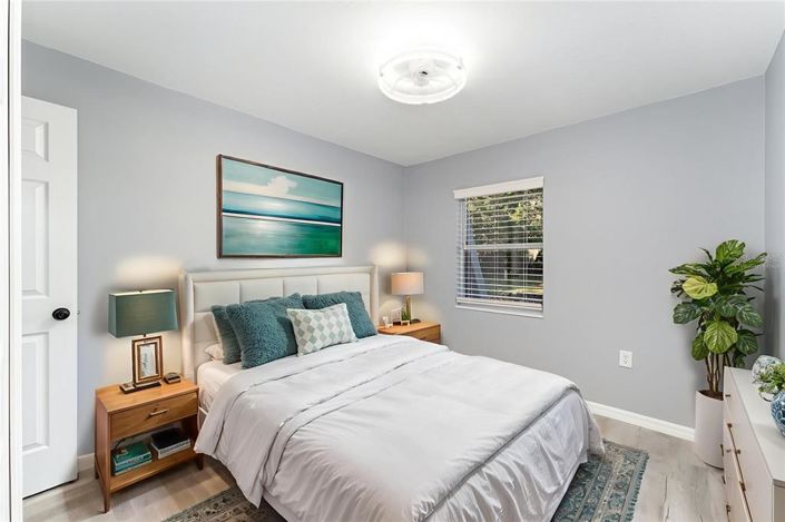 Image No.27-3 Bed Property for sale