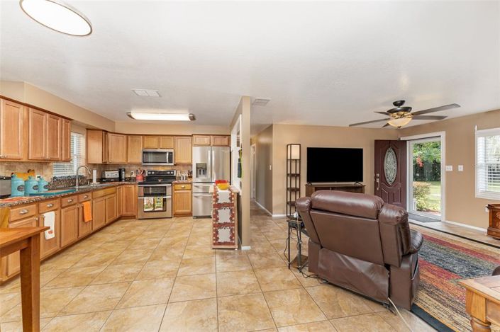 Image No.3-3 Bed Property for sale