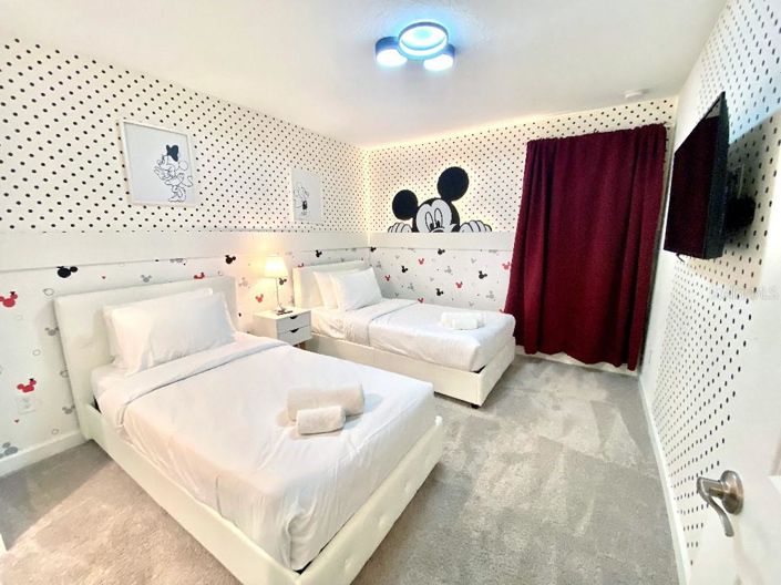 Image No.26-4 Bed Townhouse for sale