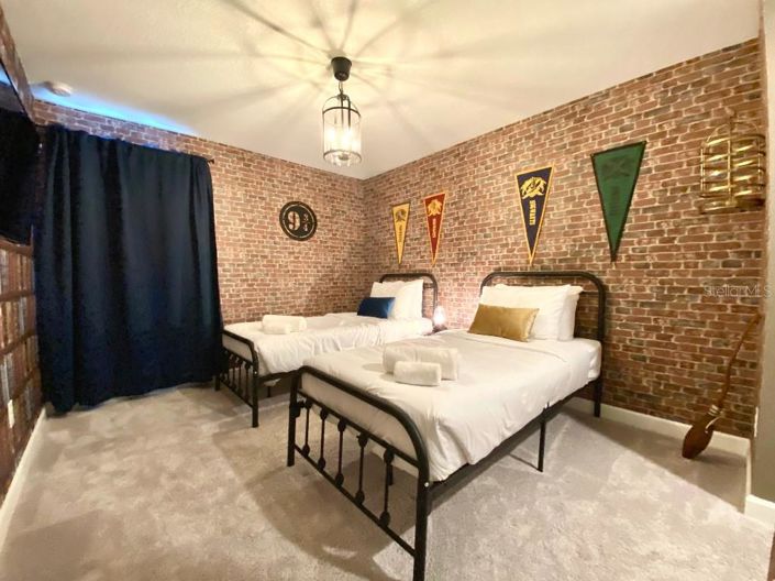 Image No.31-4 Bed Townhouse for sale