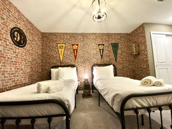 Image No.32-4 Bed Townhouse for sale