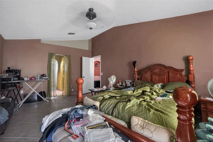 Image No.15-4 Bed Property for sale