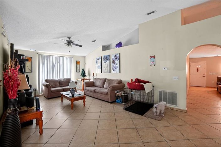 Image No.7-4 Bed Property for sale