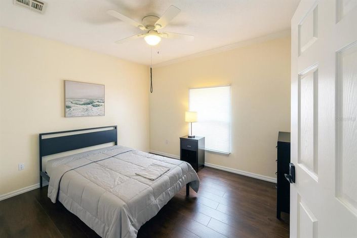 Image No.11-4 Bed Property for sale