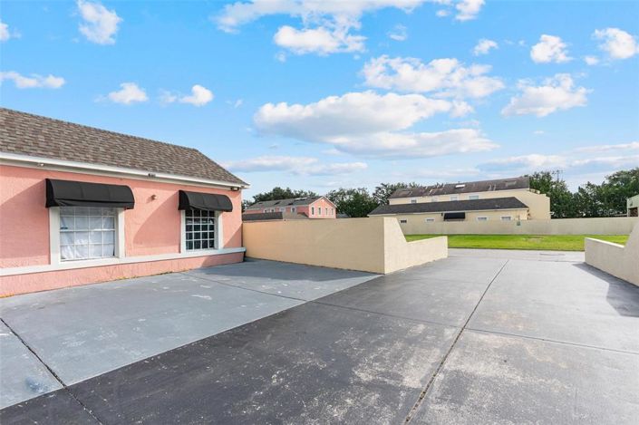 Image No.16-4 Bed Property for sale