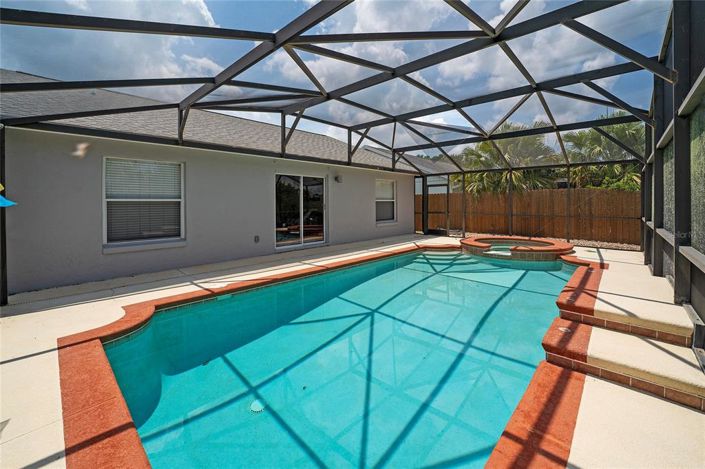 Image No.26-3 Bed Property for sale