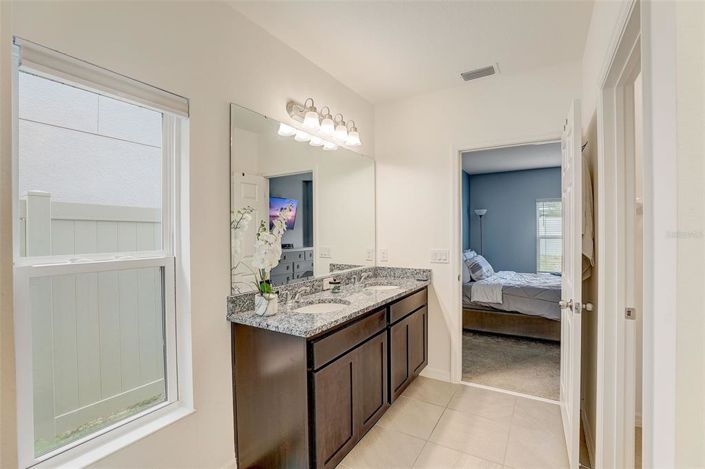 Image No.30-5 Bed Property for sale