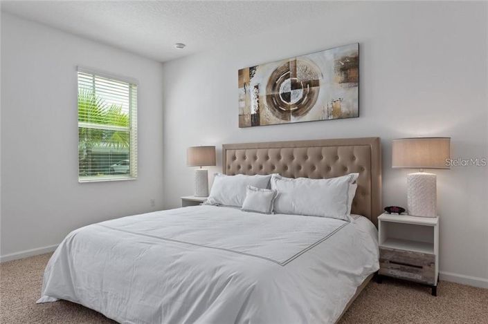 Image No.24-10 Bed Property for sale