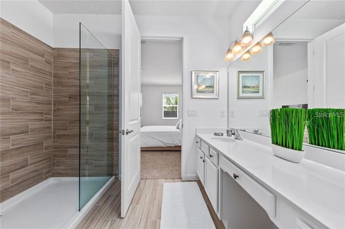 Image No.25-10 Bed Property for sale