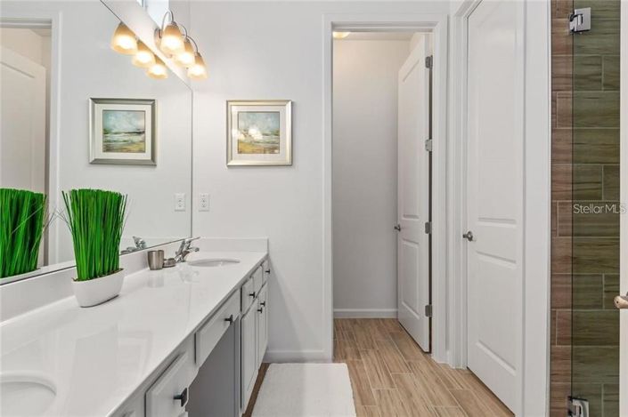 Image No.34-10 Bed Property for sale