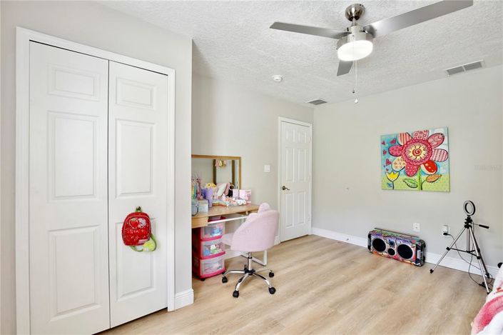 Image No.22-4 Bed Property for sale