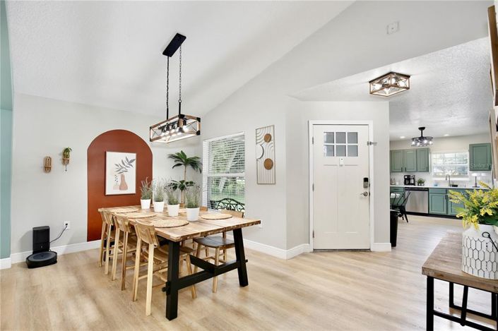 Image No.5-4 Bed Property for sale