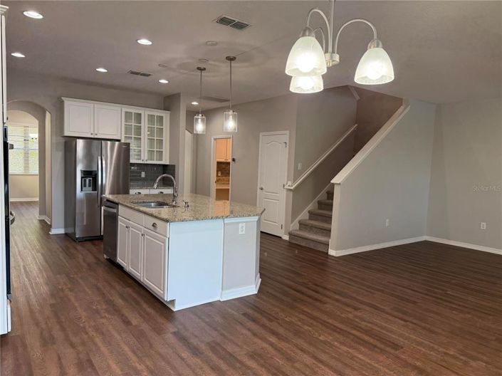 Image No.11-5 Bed Property for sale