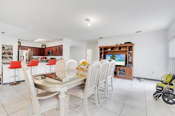 Image No.13-Propriété de 4 chambres à vendre à Kissimmee