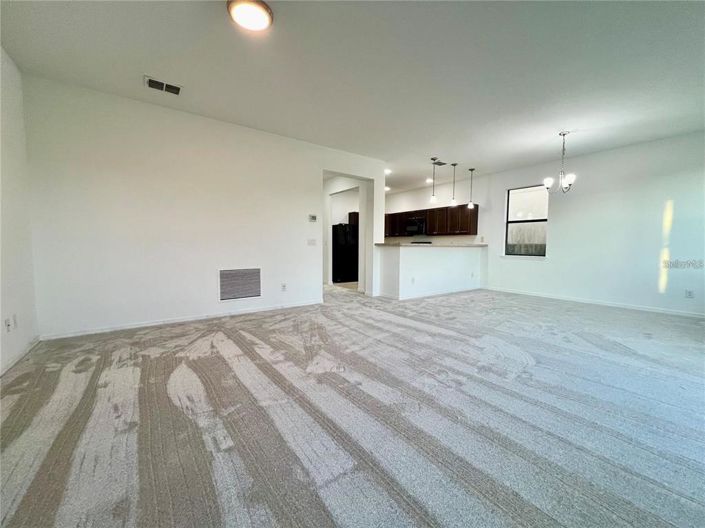 Image No.19-4 Bed Townhouse for sale