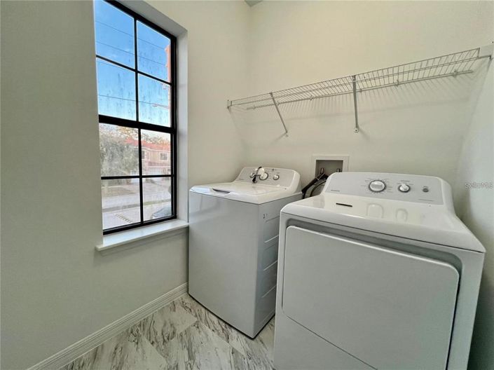 Image No.29-4 Bed Townhouse for sale