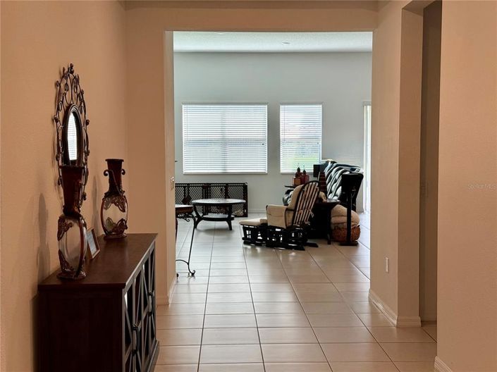 Image No.7-4 Bed Property for sale