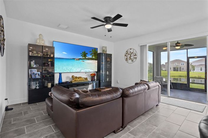 Image No.10-5 Bed Property for sale