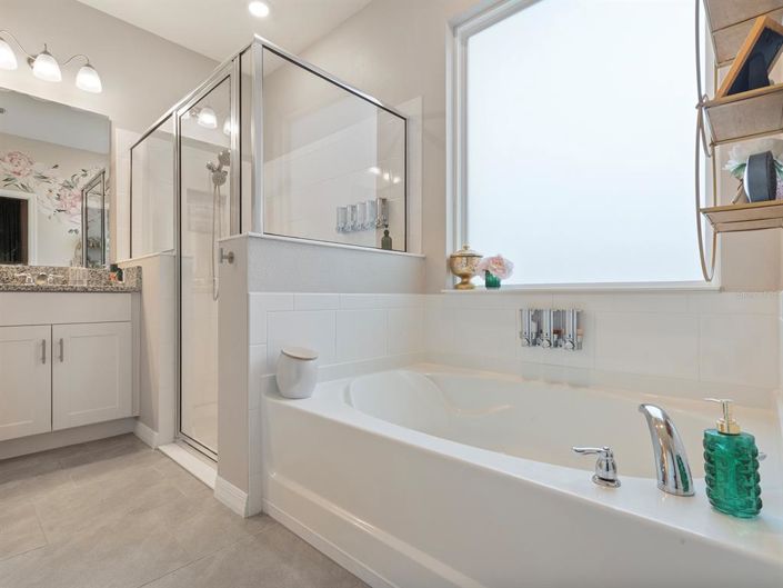 Image No.25-4 Bed House for sale