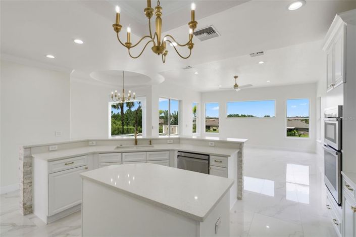 Image No.13-5 Bed House for sale