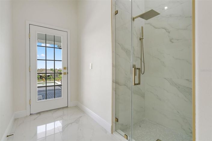 Image No.34-5 Bed House for sale