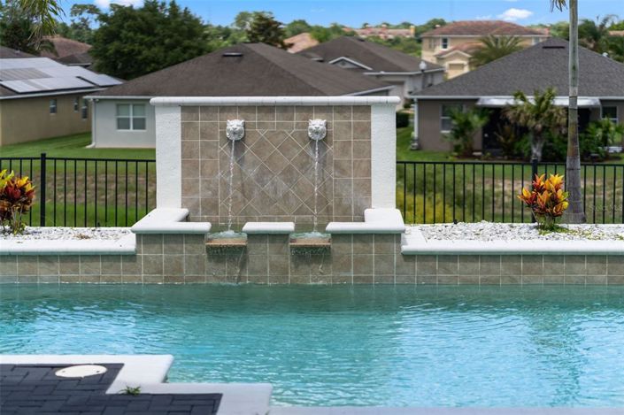 Image No.44-5 Bed House for sale