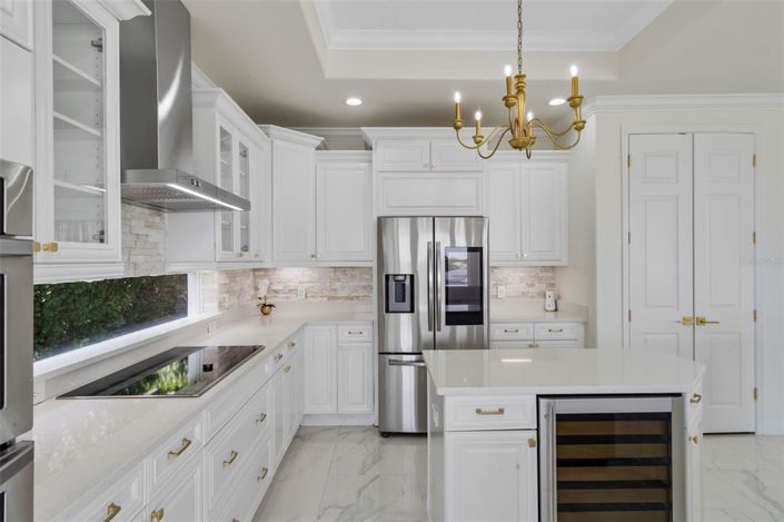 Image No.9-5 Bed House for sale