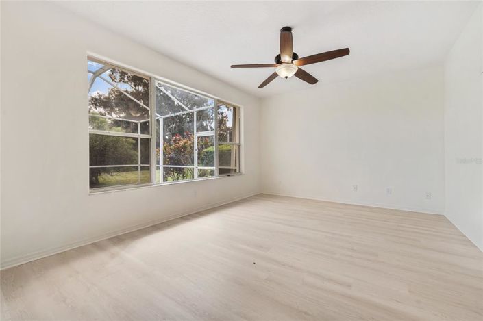 Image No.16-3 Bed Property for sale