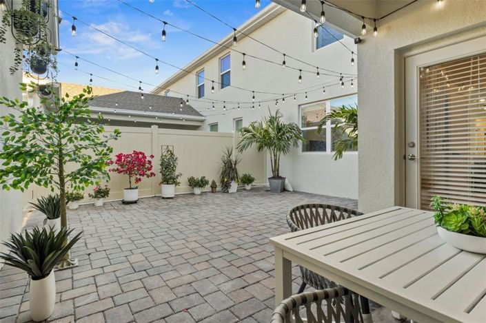 Image No.22-4 Bed Townhouse for sale