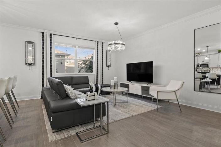 Image No.7-4 Bed Townhouse for sale